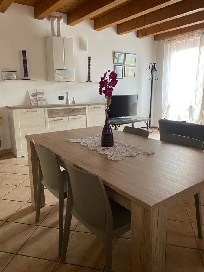Apartament Ely Hause Calmasino Zewnętrze zdjęcie