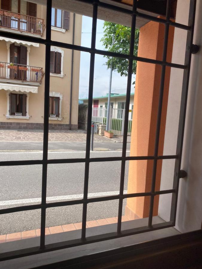 Apartament Ely Hause Calmasino Zewnętrze zdjęcie